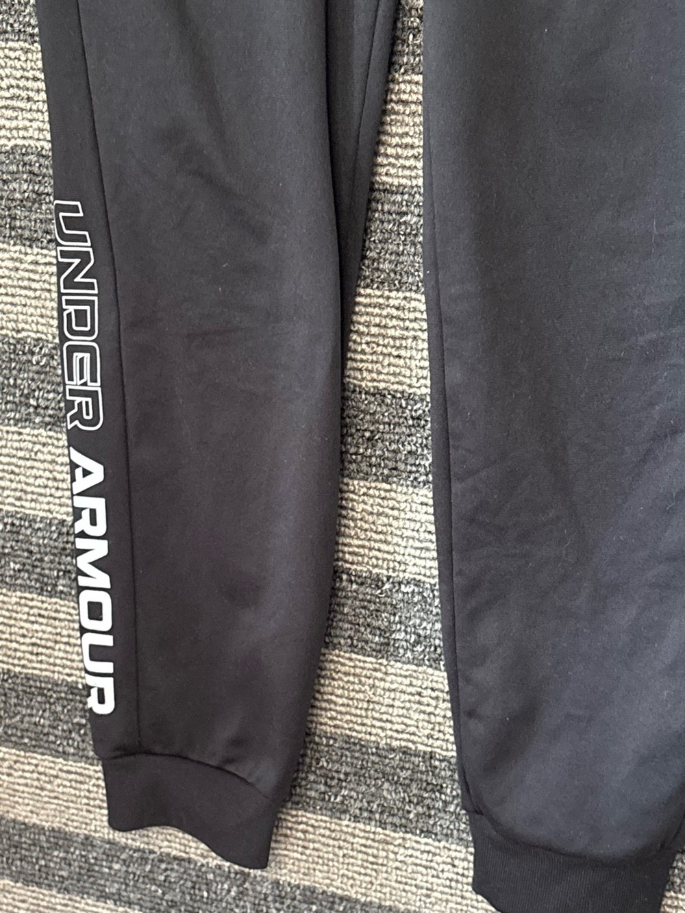 Under Armour Black Kids Track Sweat Pants Youth Large EUC - Picture 4 of 8